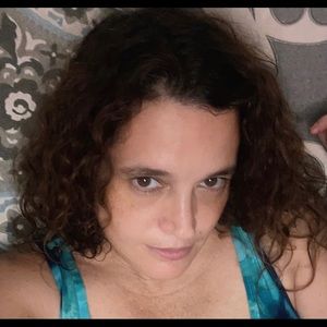 Meet your Posher, Carrie